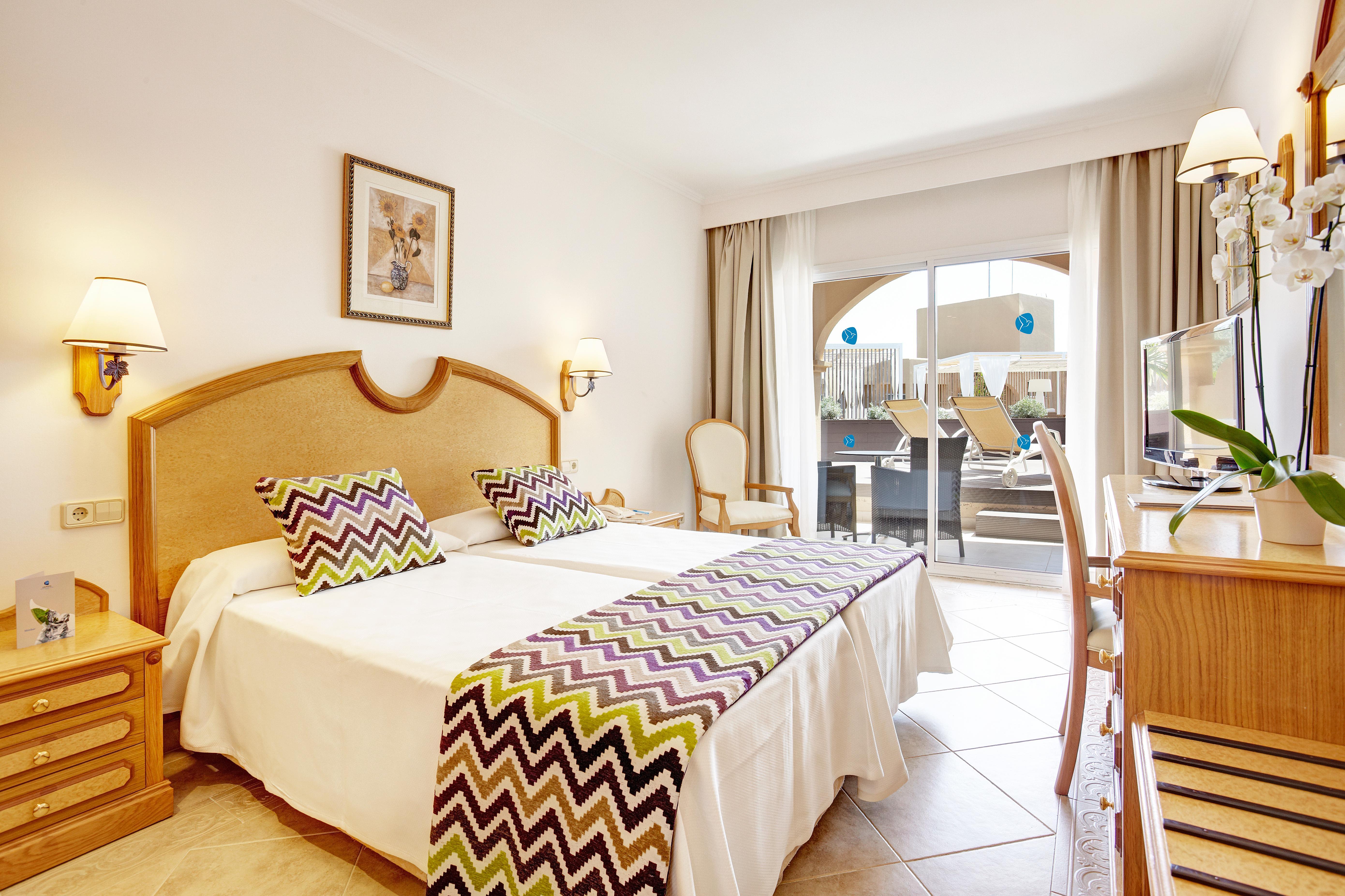 Grupotel Santa Eularia & Spa - Adults Only Santa Eularia des Riu Zewnętrze zdjęcie