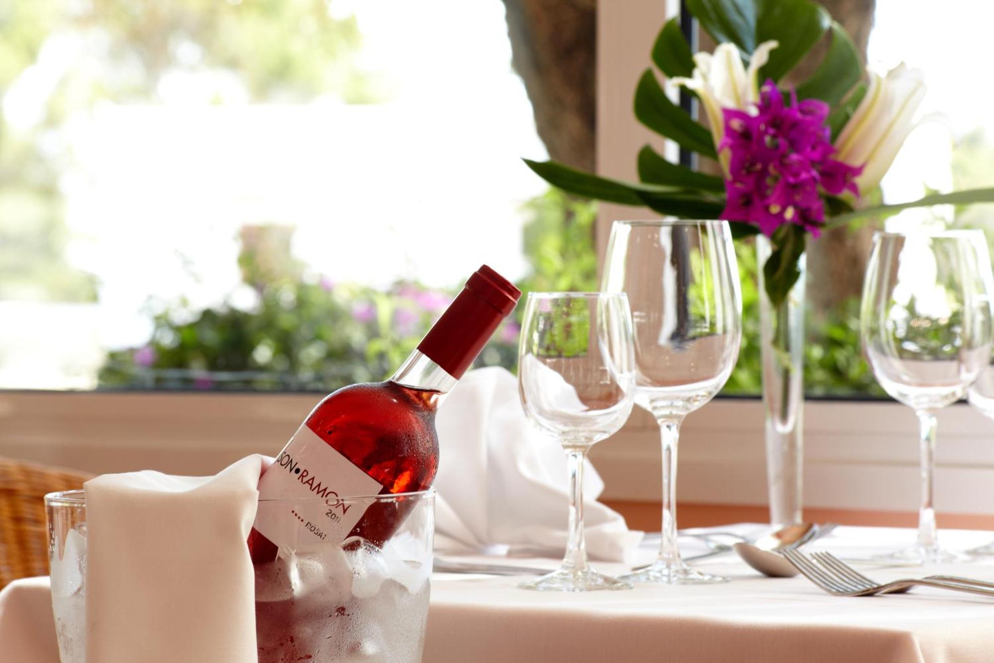 Grupotel Santa Eularia & Spa - Adults Only Santa Eularia des Riu Zewnętrze zdjęcie
