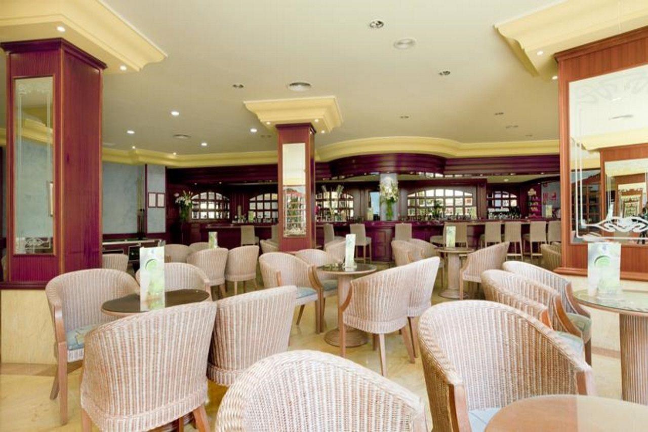 Grupotel Santa Eularia & Spa - Adults Only Santa Eularia des Riu Zewnętrze zdjęcie