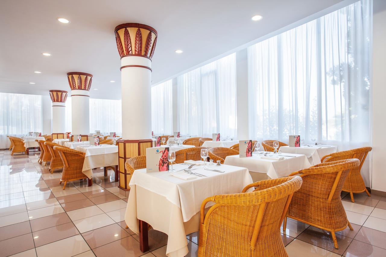Grupotel Santa Eularia & Spa - Adults Only Santa Eularia des Riu Zewnętrze zdjęcie